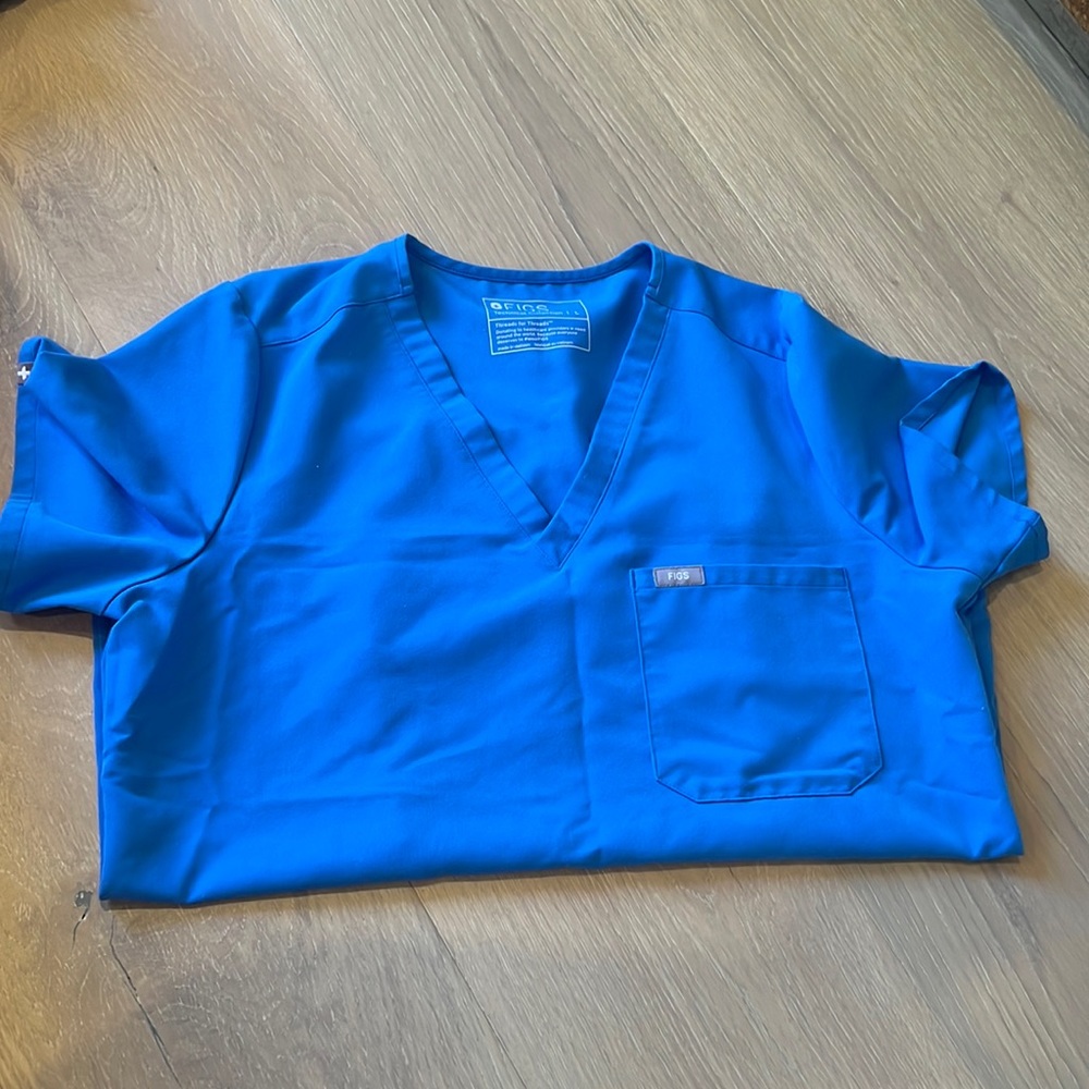 FIGS CATARINA SCRUB TOP